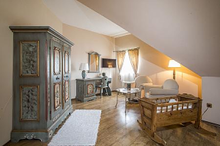 Gastland M1 Hotel és Konferenciaközpont