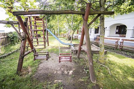 Gastland M1 Hotel és Konferenciaközpont