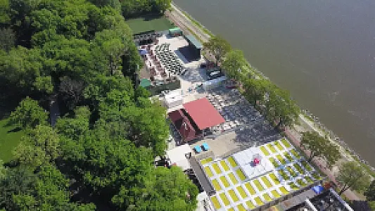Wonder Island és Paulaner Garden
