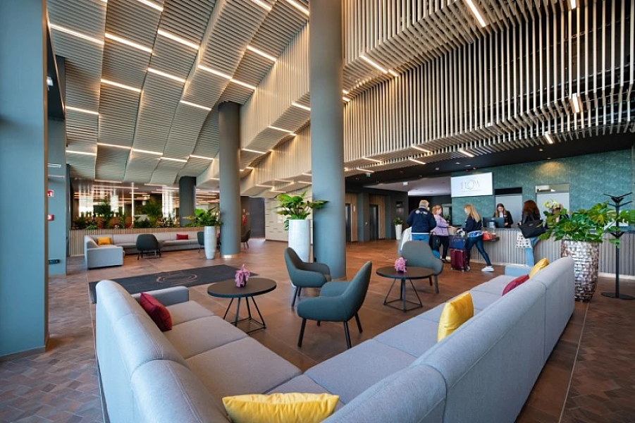 FLOW Hotel & Conference
