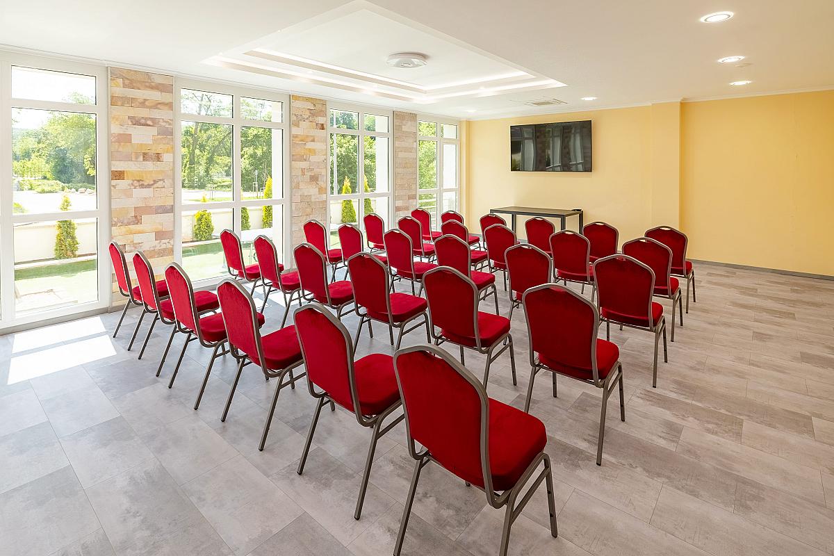 Hotel Auróra Miskolctapolca konferenciaterem
