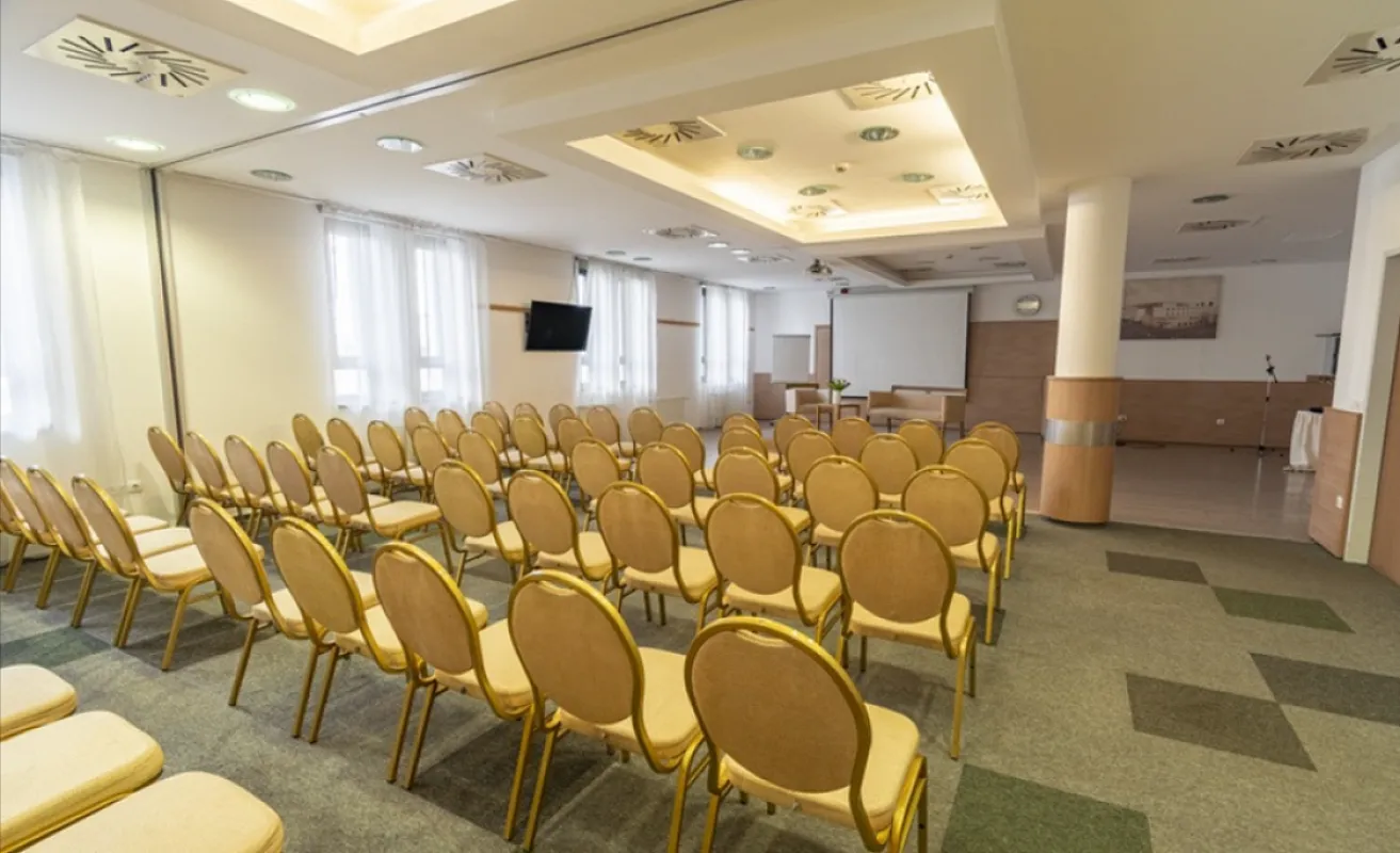Famulus Hotel