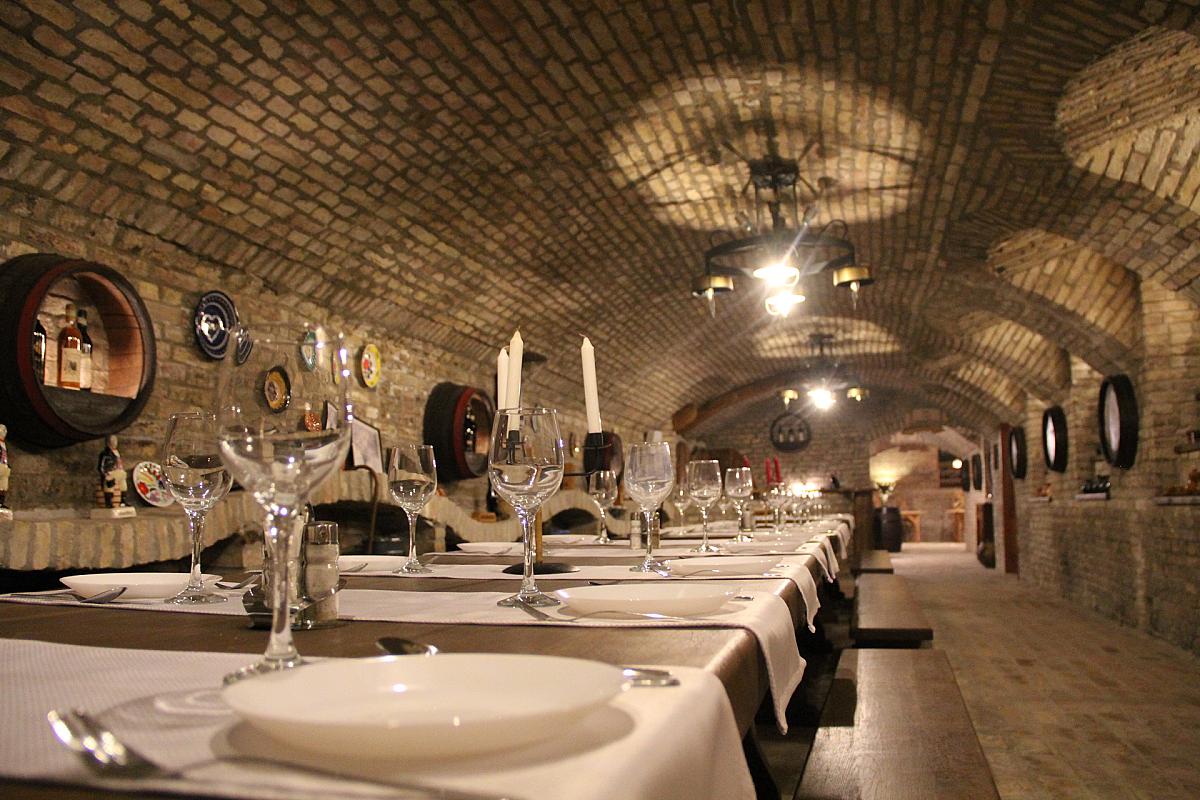 Hősök Csárdája & Restaurant Rákoczi Terem