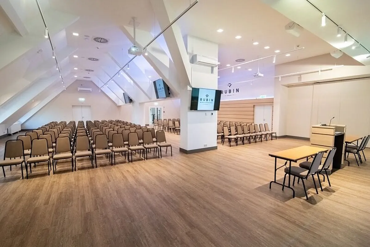 Rubin Wellness & Conference Hotel