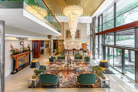 Hotel Divinus Superior