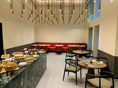Kozmo Hotel Suites & Spa