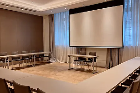 Kozmo Hotel Suites & Spa