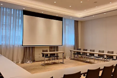 Kozmo Hotel Suites & Spa