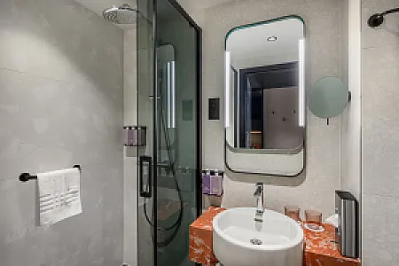 TRIBE Budapest Airport Hotel