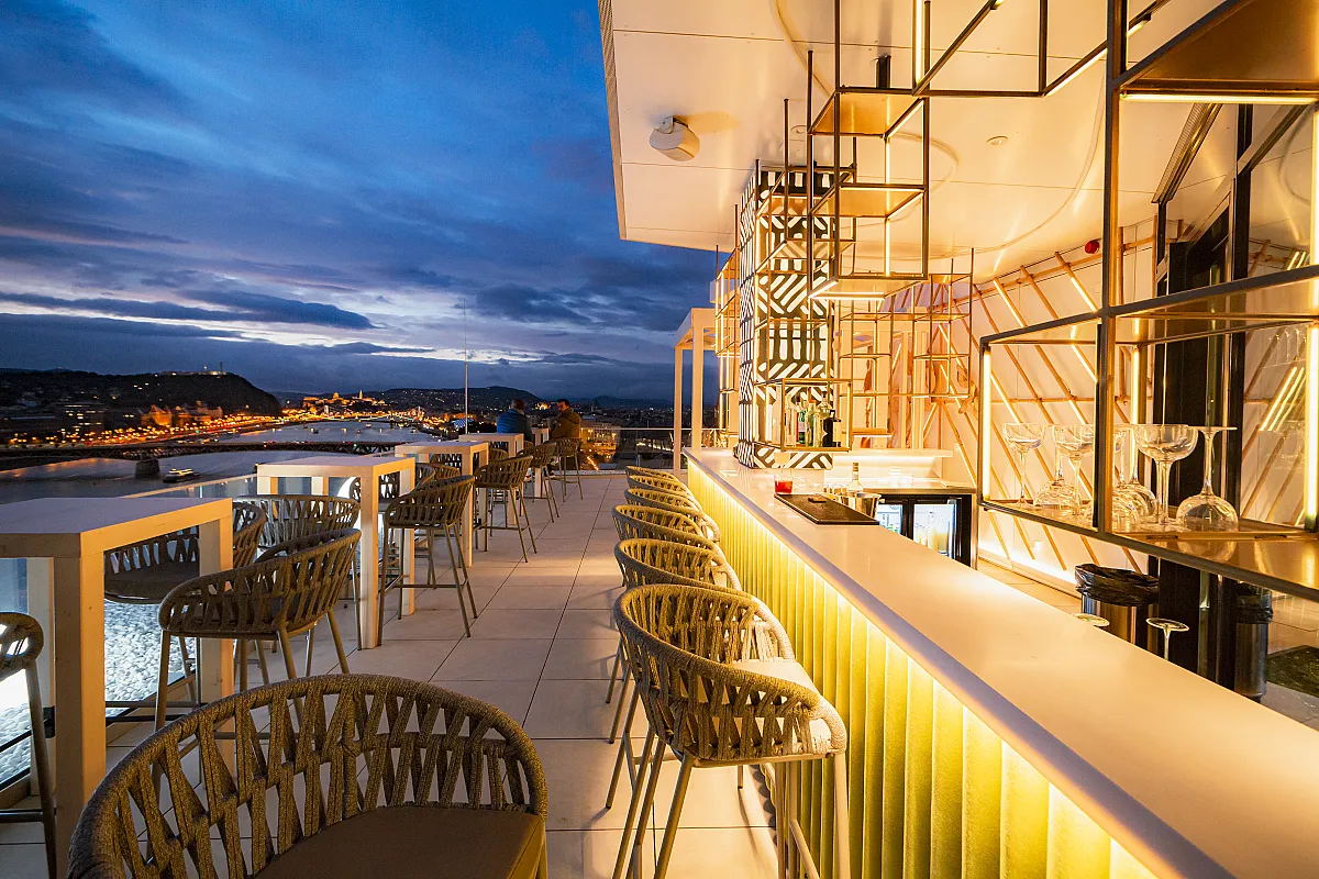 Selva Skybar