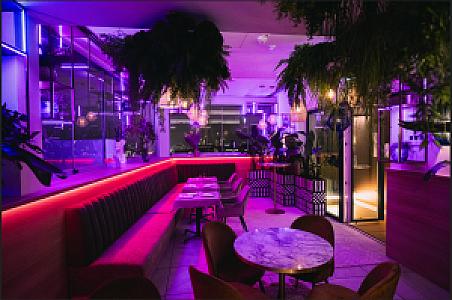 céges rendezvény helyszín Selvy Skybar