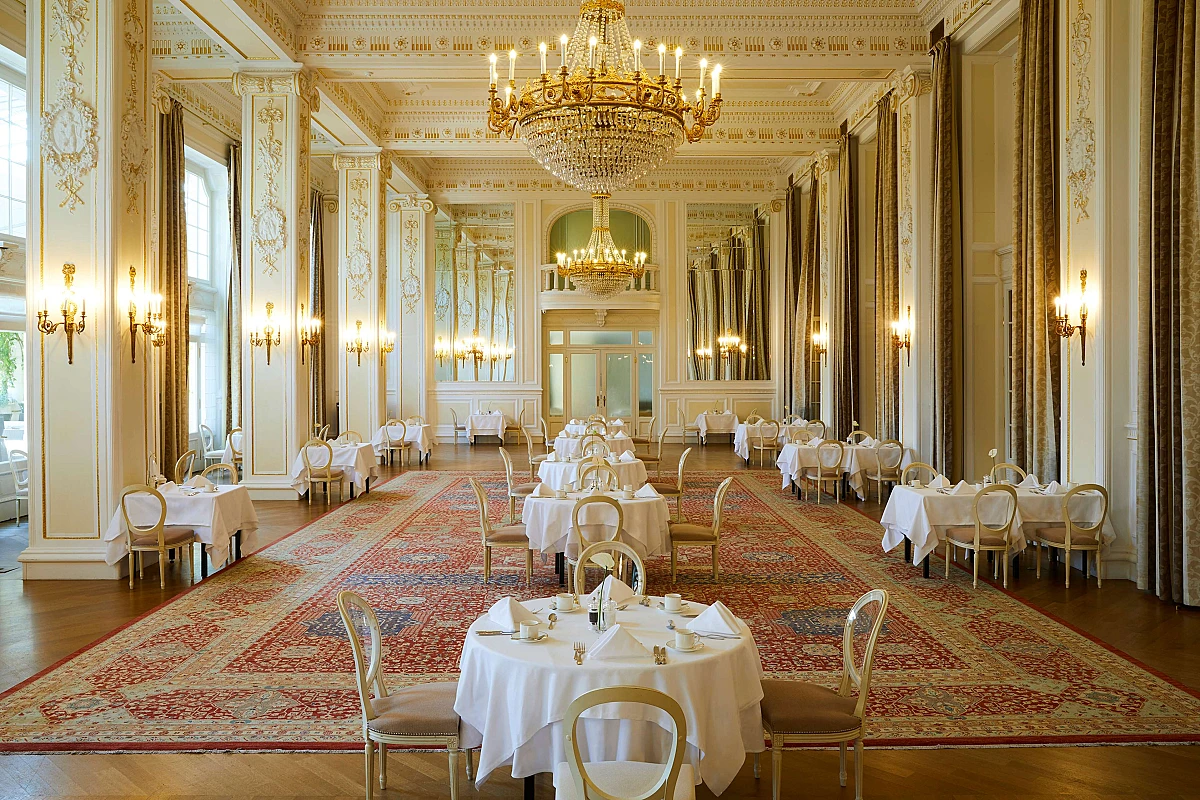 Crystal hall
