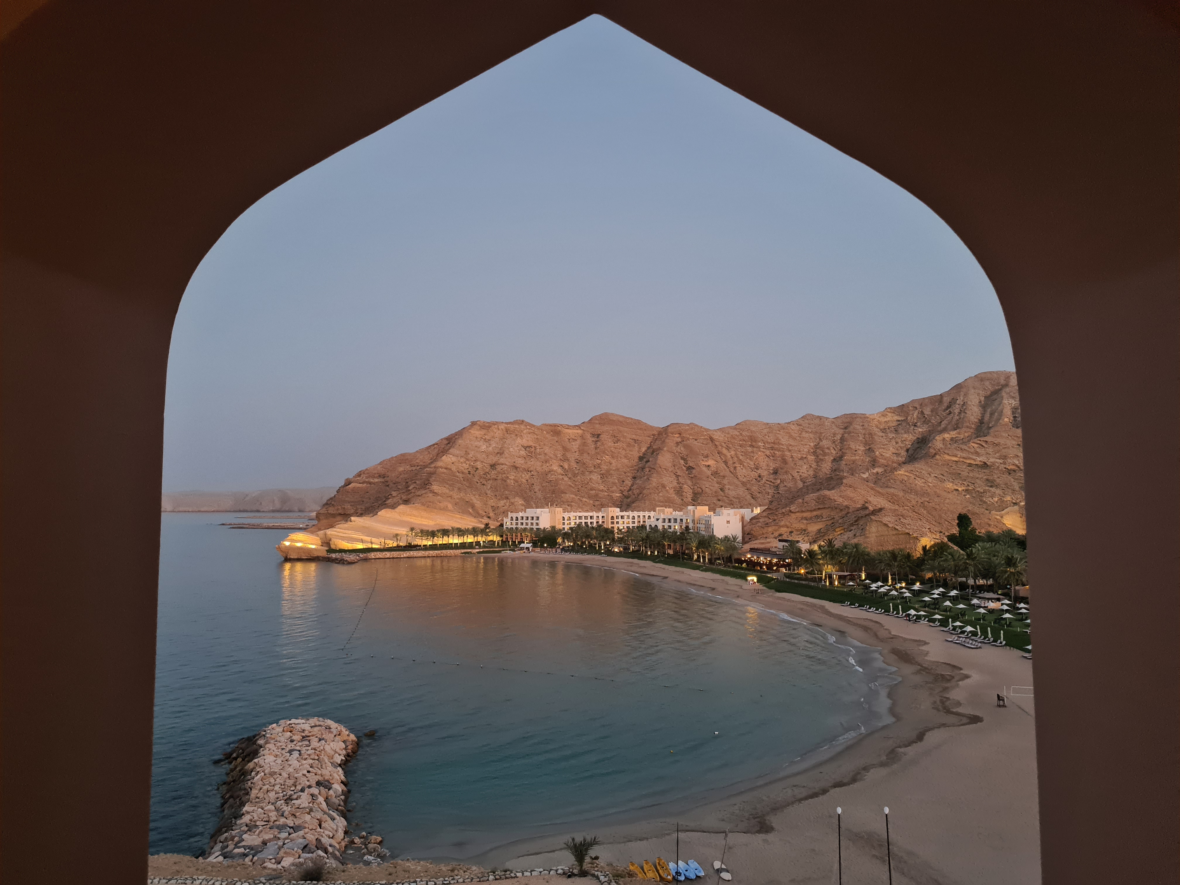 A HotelPremio Group képviseli  itthon Oman legrégebbi utazásszervező cégét, a Bahwan Tourism LLC-t