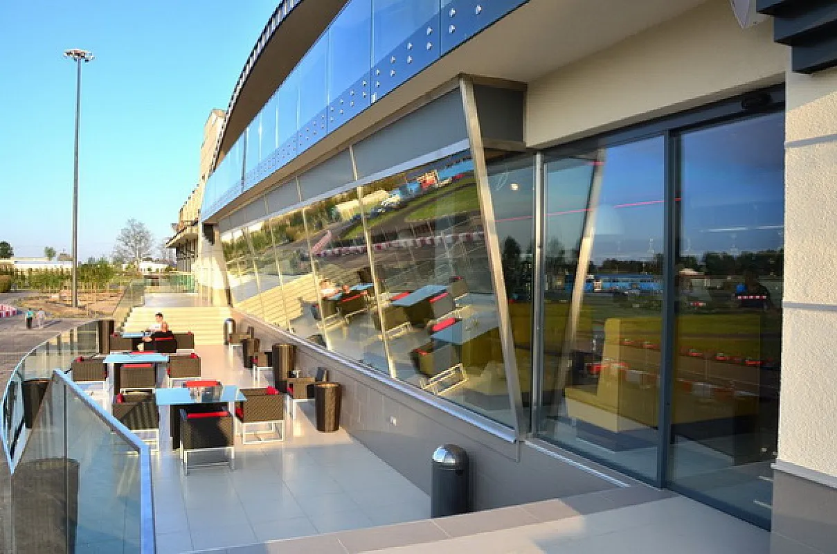 Gokart Hotel