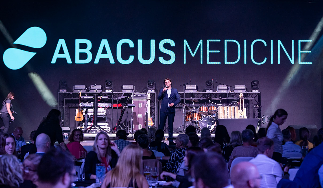 Abacus Medicine Cegeshelyszinek.hu referencia