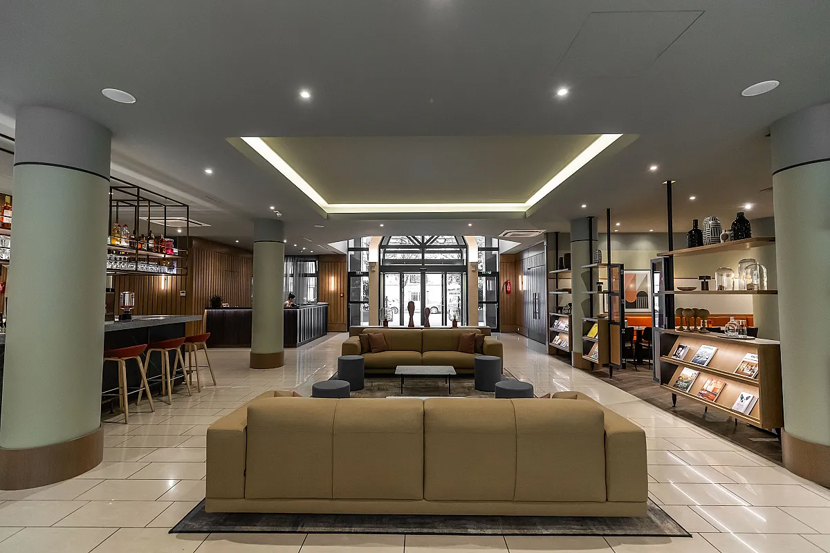 Adina Apartment Hotel