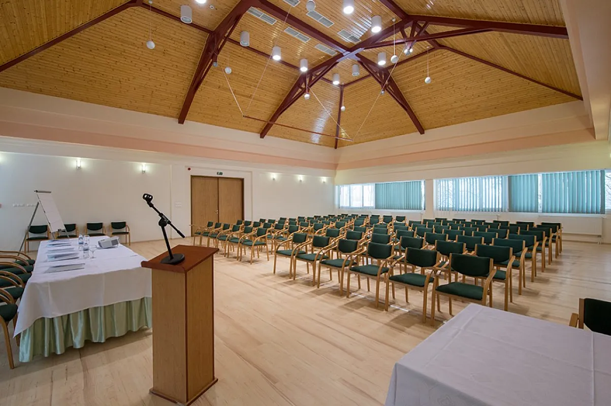 Alföld Gyöngye Hotel és Konferenciaközpont