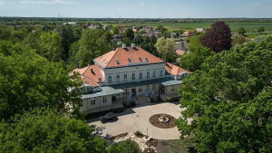 Chateau Földváry/ Öttevényi kastély