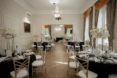 Chateau Földváry/ Öttevényi kastély