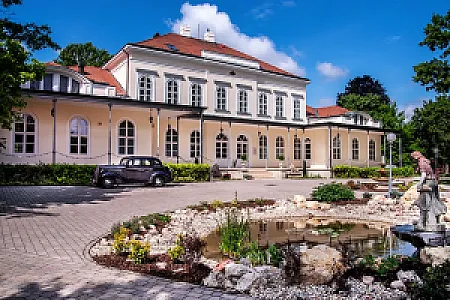 Chateau Földváry/ Öttevényi kastély