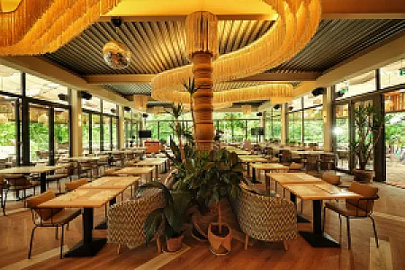 Le Bistro Kitchen and More