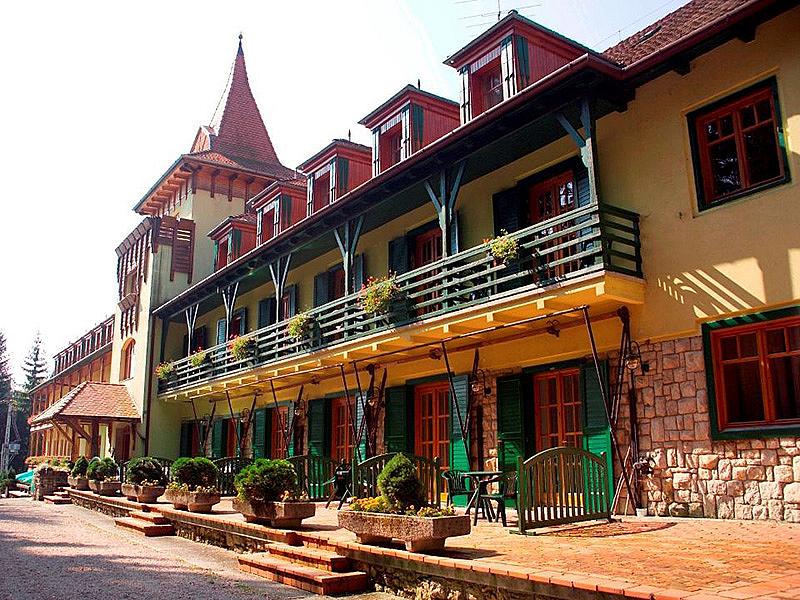 Bakony Hotel