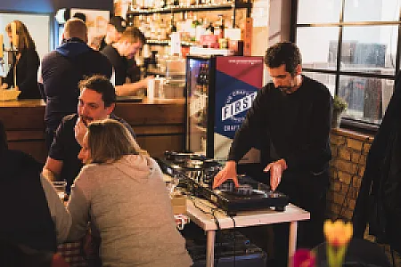 FIRST Craft Beer Sörfőzde & Taproom