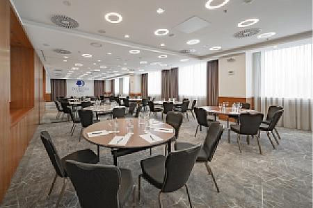 DoubleTree by Hilton Hotel Zagreb, Mimosa, cegeshelyszinek.hu