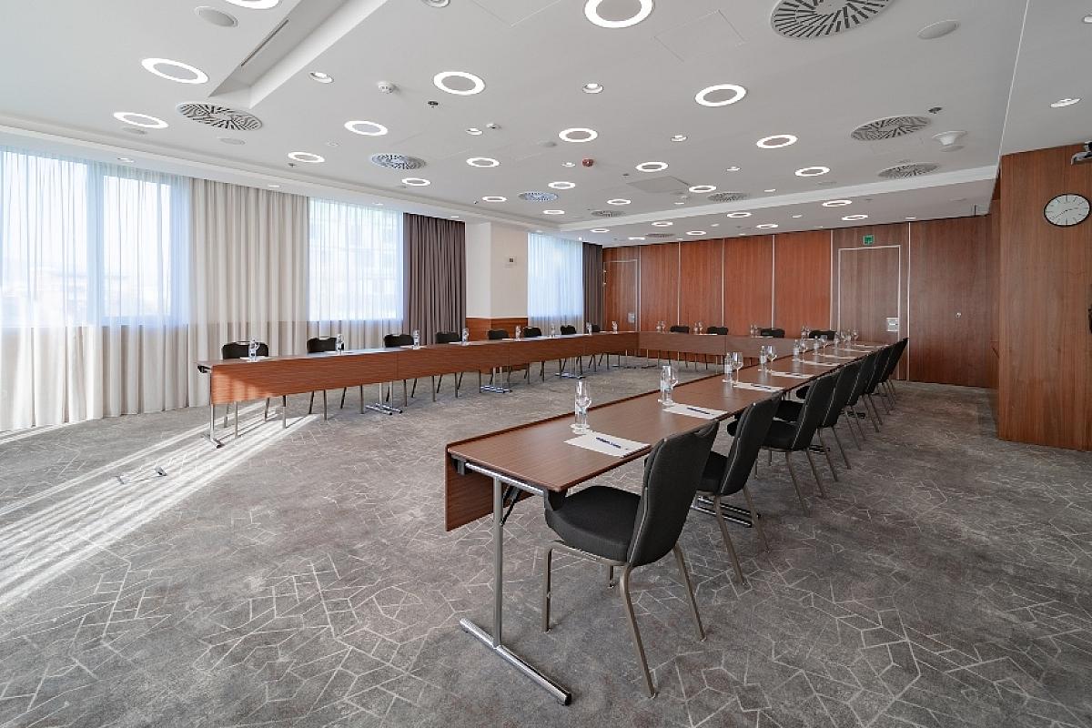 DoubleTree by Hilton Hotel Zagreb, Mimosa, cegeshelyszinek.hu