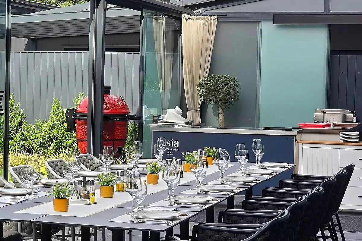 Tisia Hotel & Spa