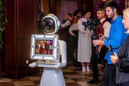Élményfotózás - AI Selfie - AI Selfierobot - AI Selfiebox