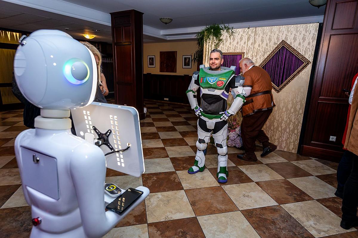 Élményfotózás - AI Selfie - AI Selfierobot - AI Selfiebox