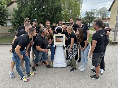 Élményfotózás - AI Selfie - AI Selfierobot - AI Selfiebox