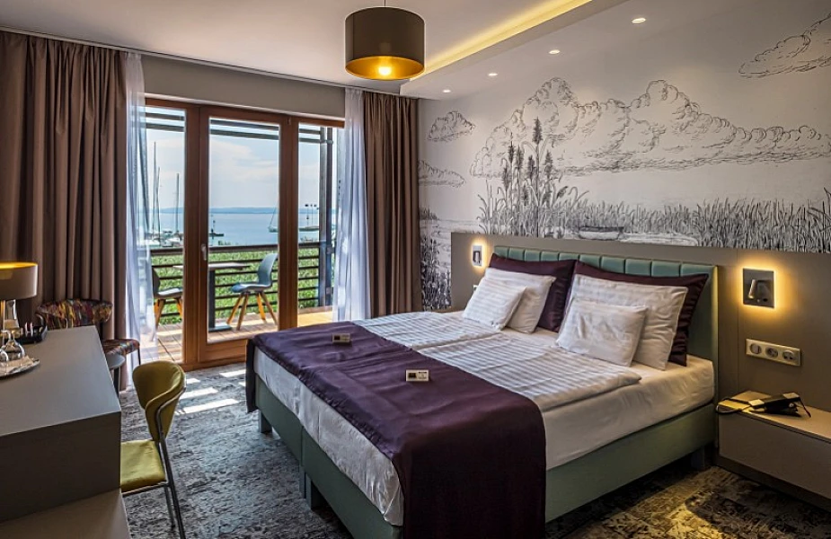 Hotel Golden Lake Resort****