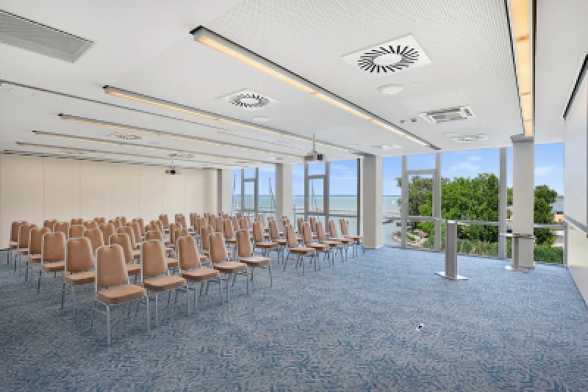 Hotel Yacht Wellness & Business