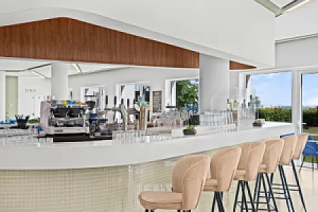 Hotel Yacht Wellness & Business