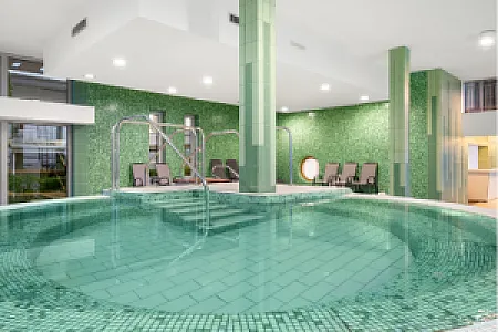 Hotel Yacht Wellness & Business