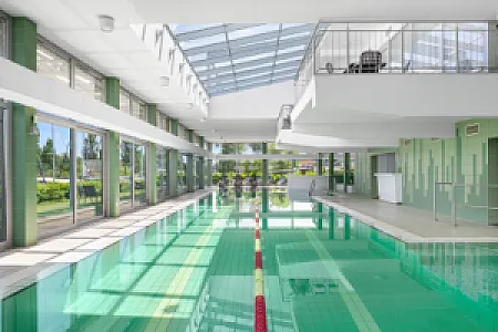 Hotel Yacht Wellness & Business