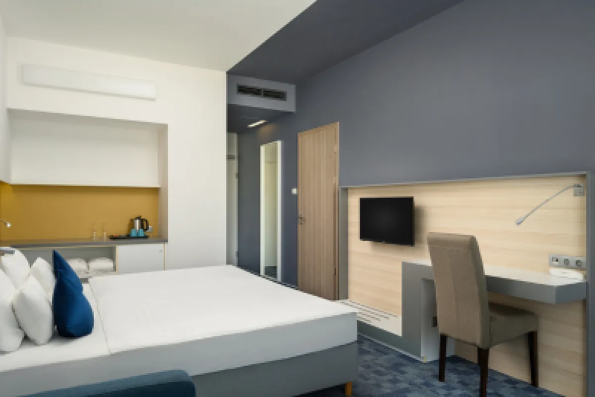 Hotel Yacht Wellness & Business