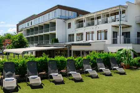 Hotel Yacht Wellness & Business