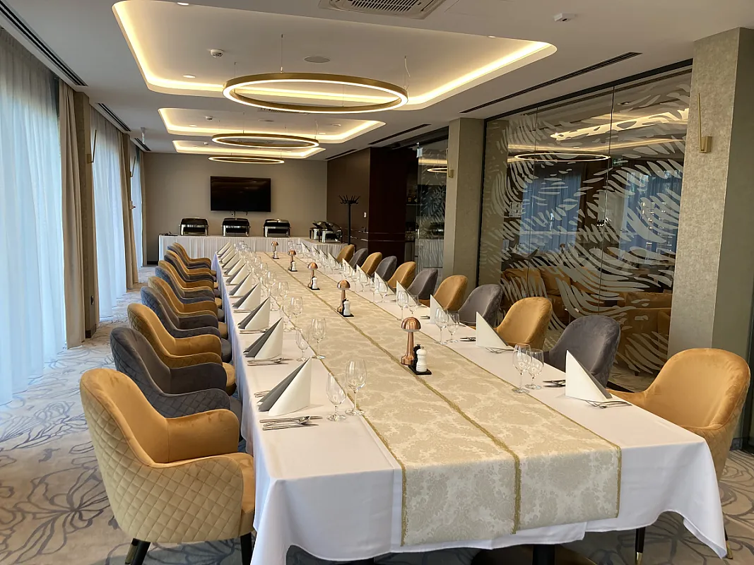 Tisia Hotel & Spa