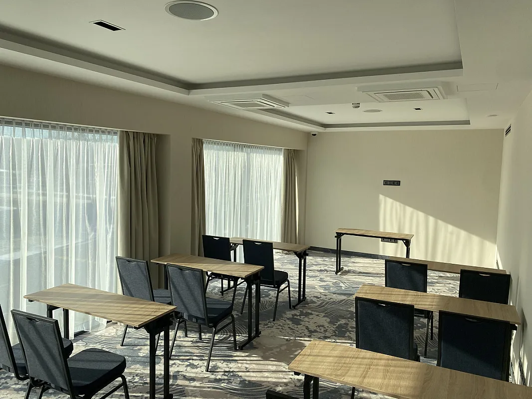 Tisia Hotel & Spa