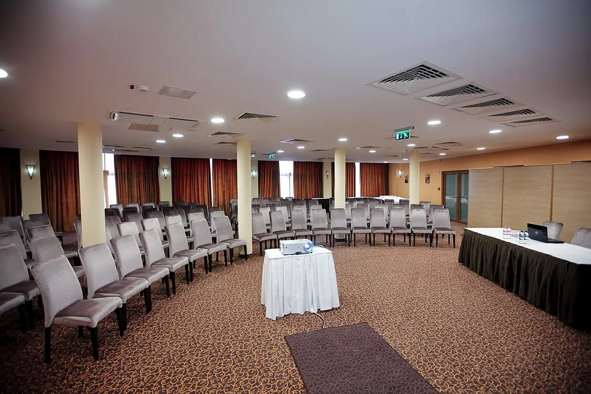 Colosseum Hotel