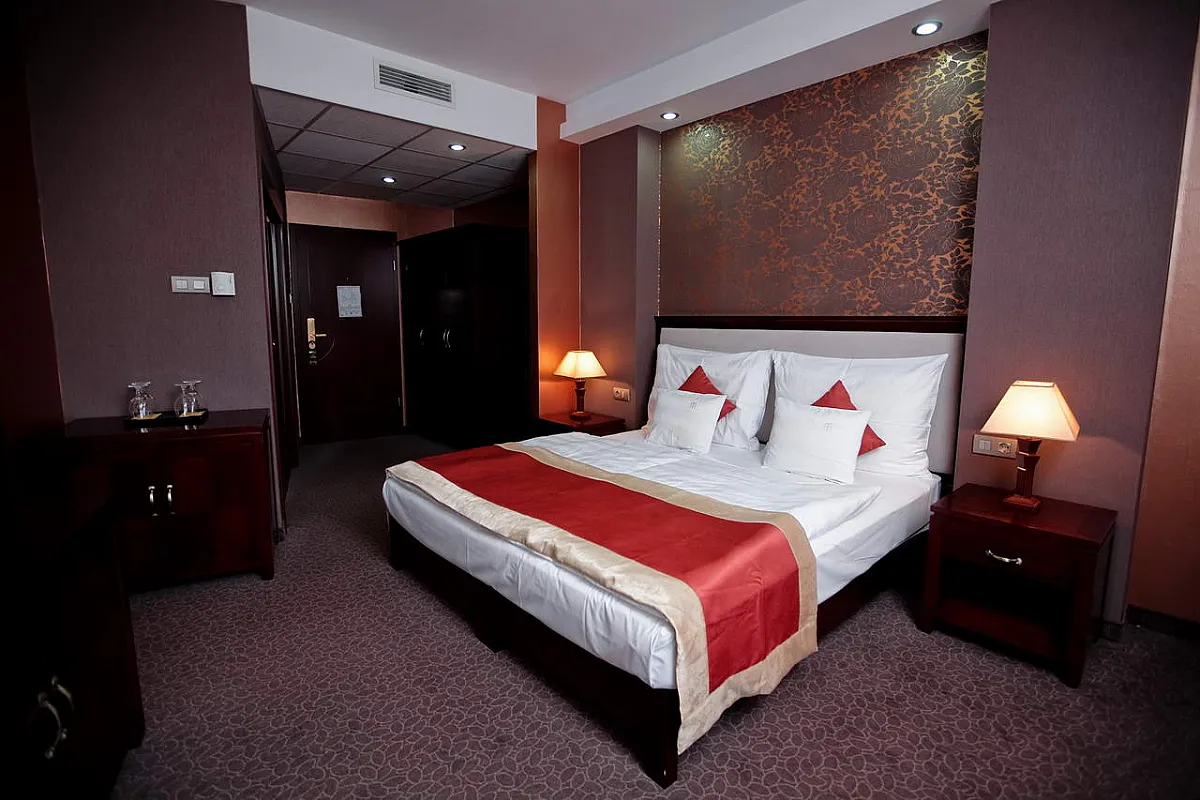 Colosseum Hotel