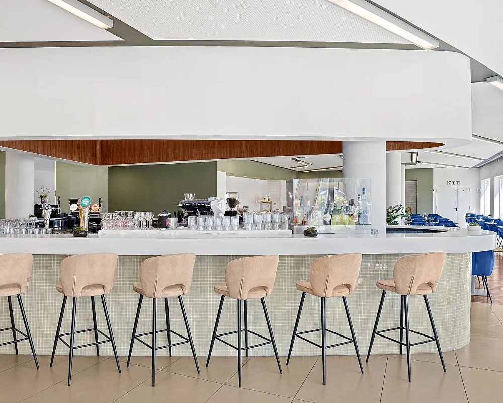 Hotel Yacht Wellness & Business