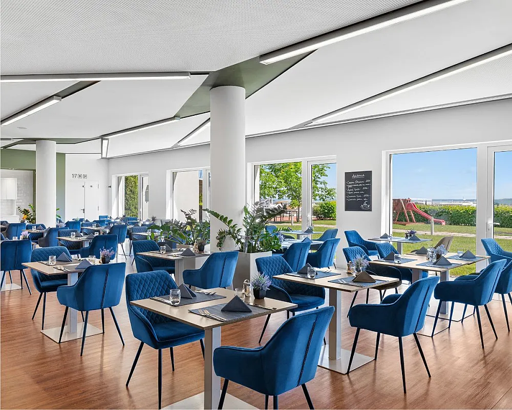 Hotel Yacht Wellness & Business