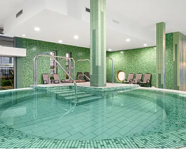 Hotel Yacht Wellness & Business
