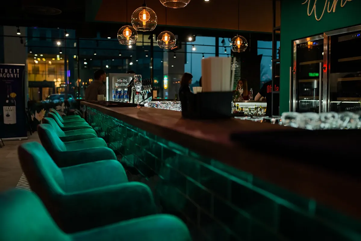 Buena World Kitchen and Bar