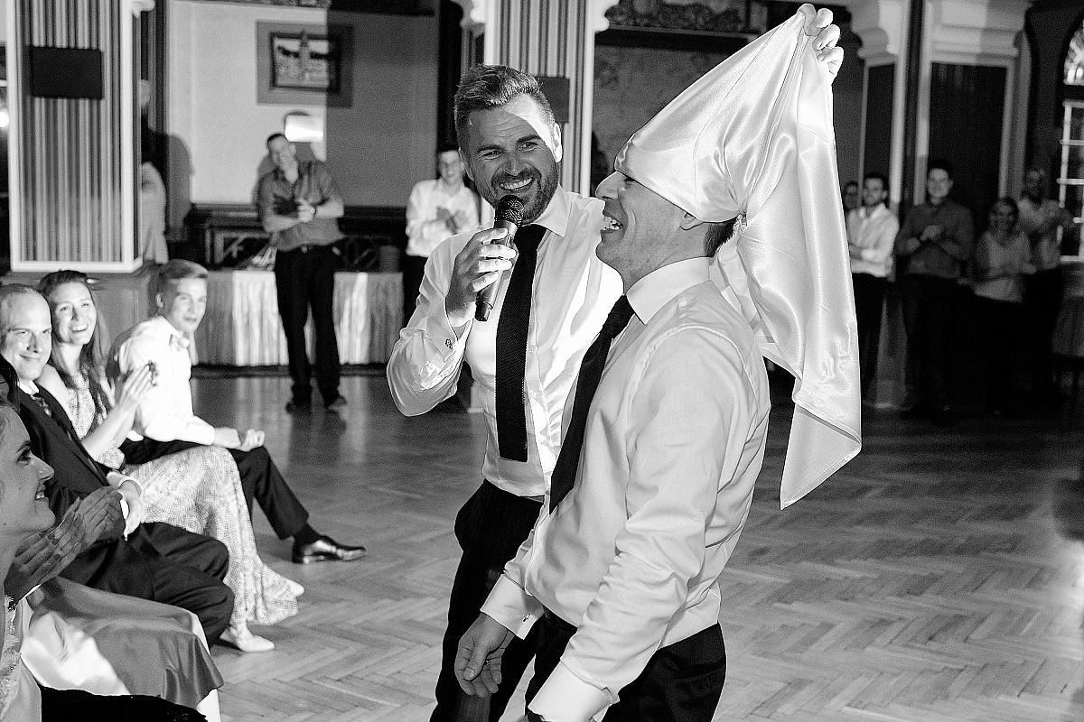 Ceremóniamester és szertartásvezető - Szablya Ákos