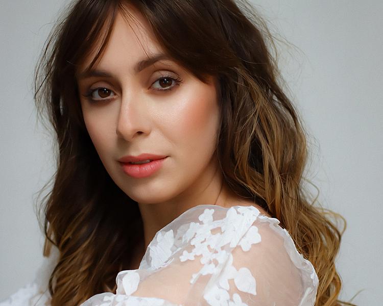 LauArt MakeUp Studio- esküvői sminkes
